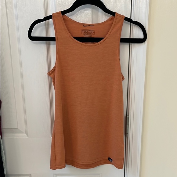 Patagonia Orange Womens Capilene Cool Daily Tank Top - Picture 2 of 4